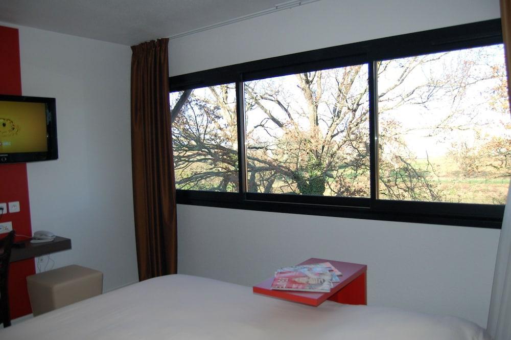 Ibis Styles Segre Hotel Luaran gambar