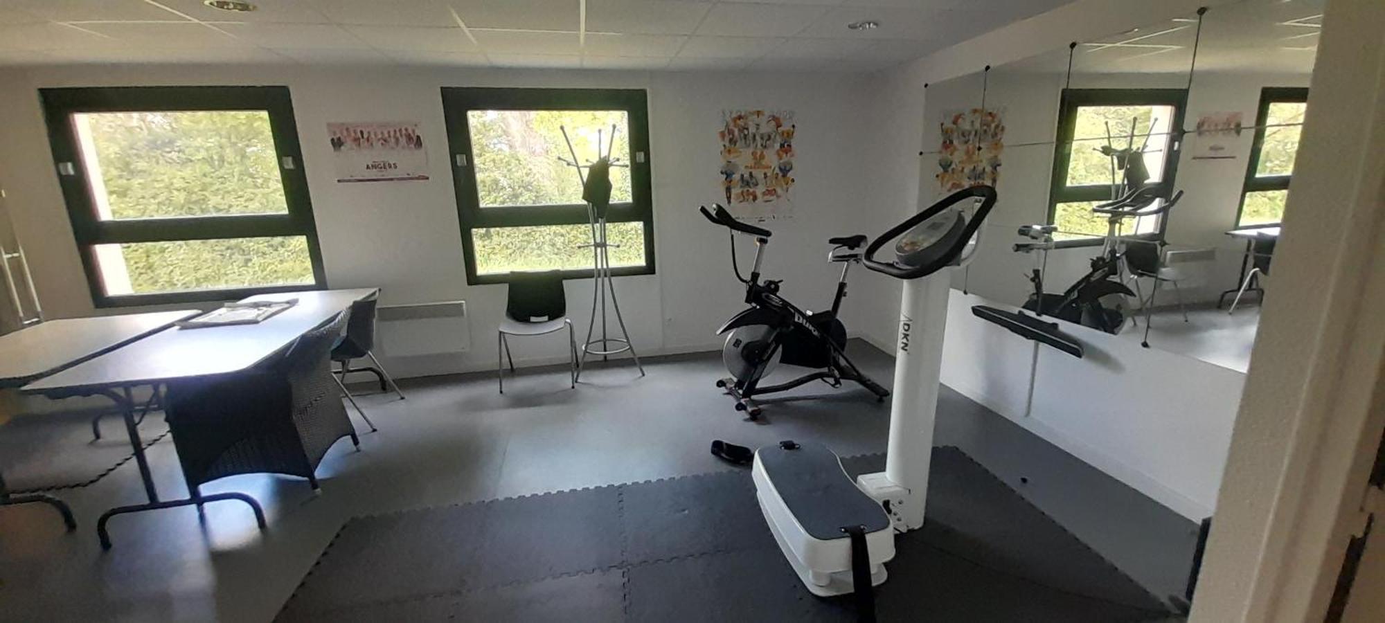 Ibis Styles Segre Hotel Luaran gambar