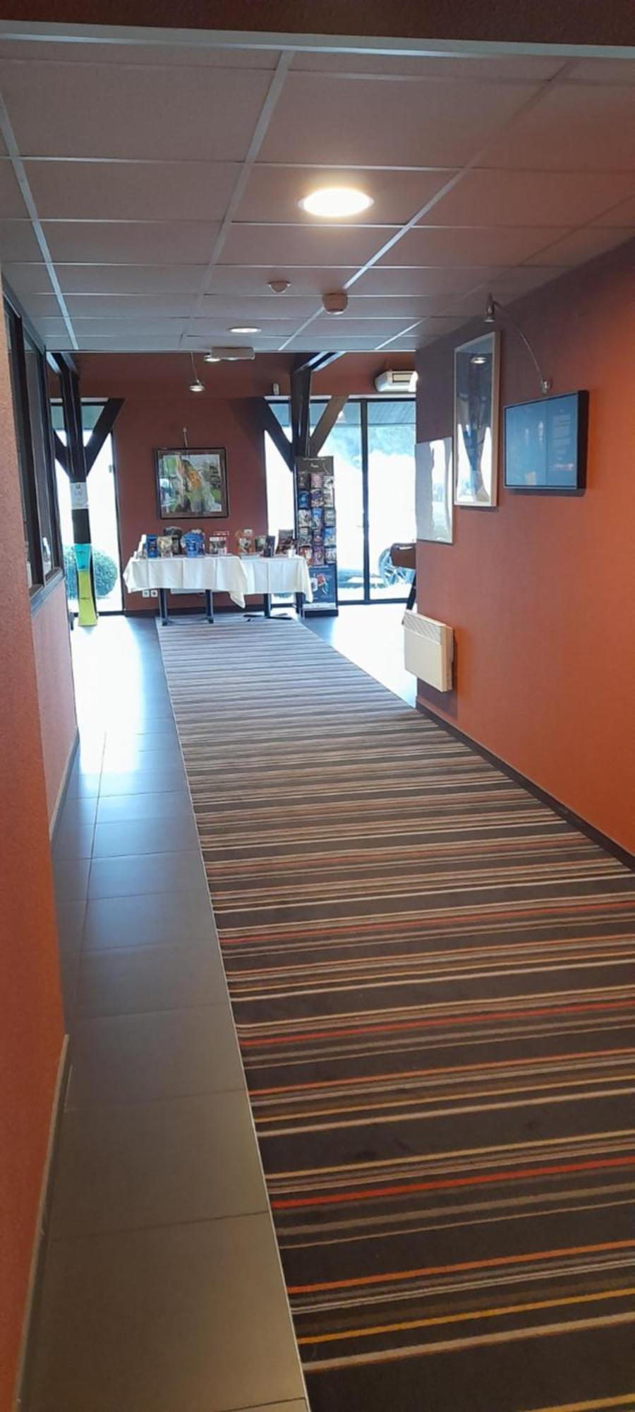 Ibis Styles Segre Hotel Luaran gambar