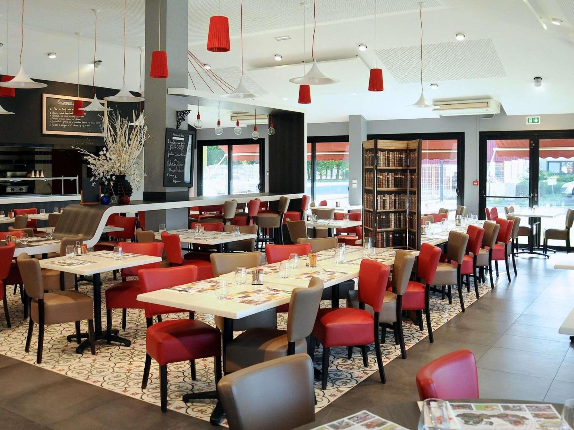 Ibis Styles Segre Hotel Luaran gambar