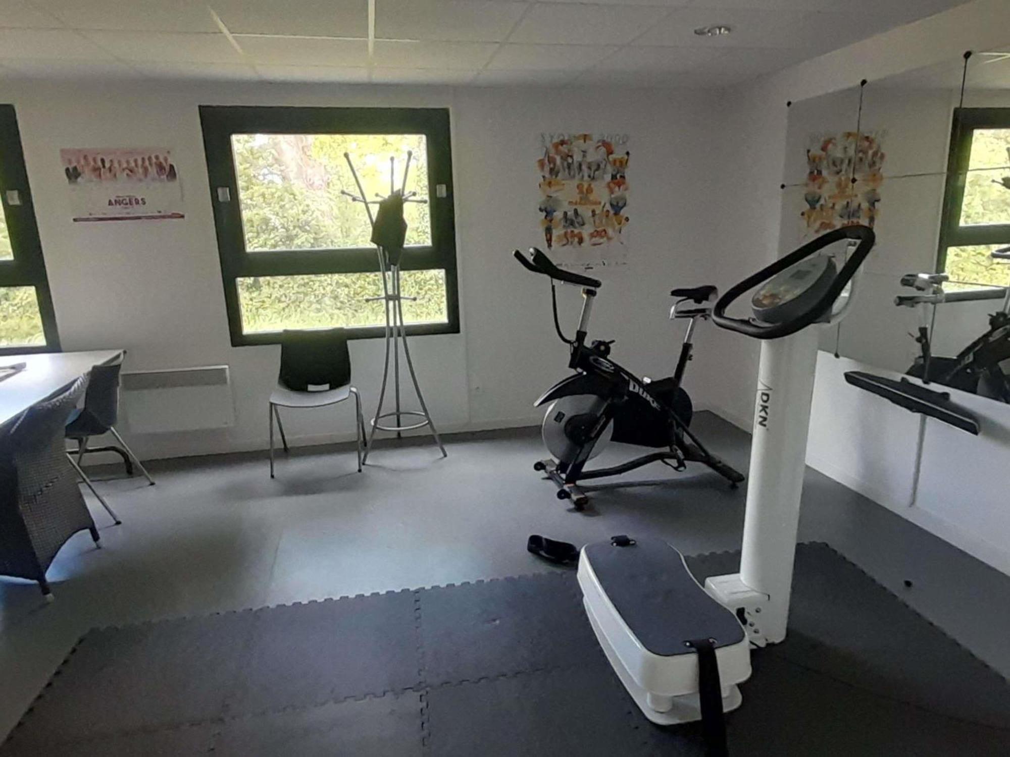 Ibis Styles Segre Hotel Luaran gambar