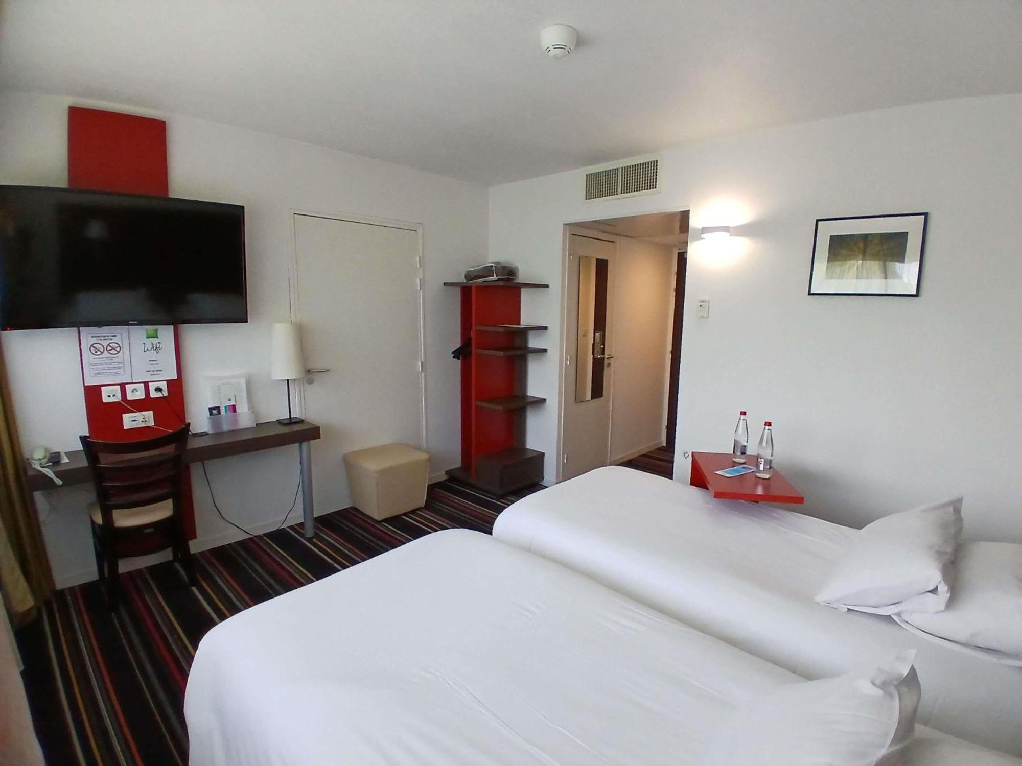 Ibis Styles Segre Hotel Luaran gambar