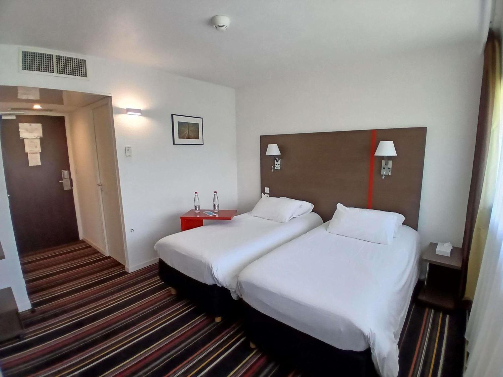 Ibis Styles Segre Hotel Luaran gambar