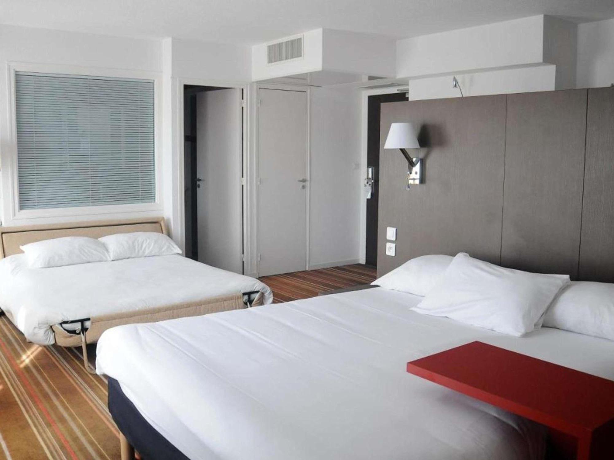 Ibis Styles Segre Hotel Luaran gambar