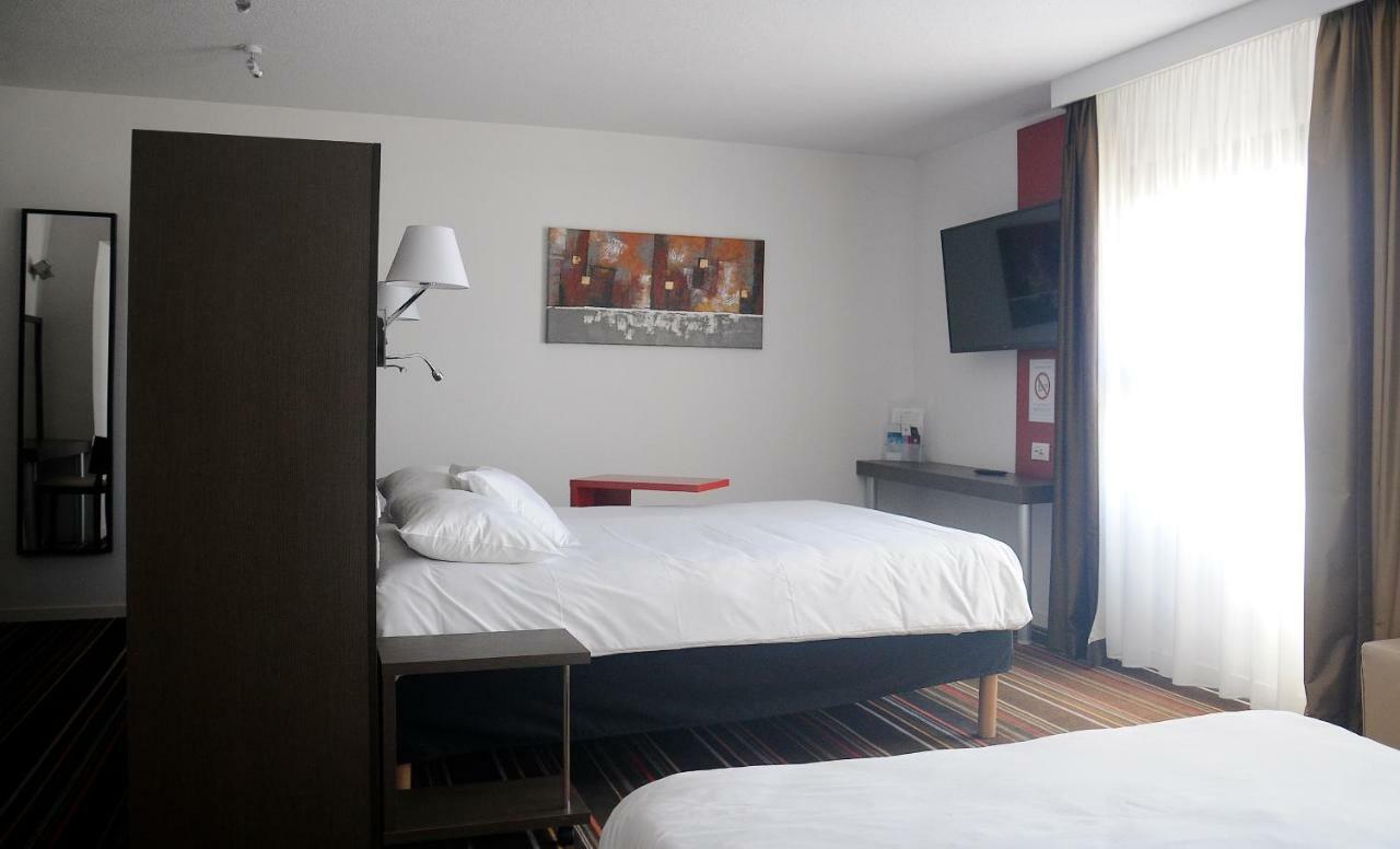 Ibis Styles Segre Hotel Luaran gambar